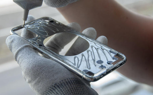 How to replace the back glass for an iPhone?