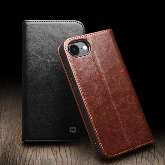 QIALINO Klassische Echtleder Handyhülle, Für iPhone 16e / 17e, Für iPhone 17 Pro Max, Für iPhone 17 Pro, Für iPhone 17, Für iPhone Air, Für iPhone 16 Pro Max, Für iPhone 16 Pro, Für iPhone 16 Plus, Für iPhone 16, Für iPhone 15 Pro Max