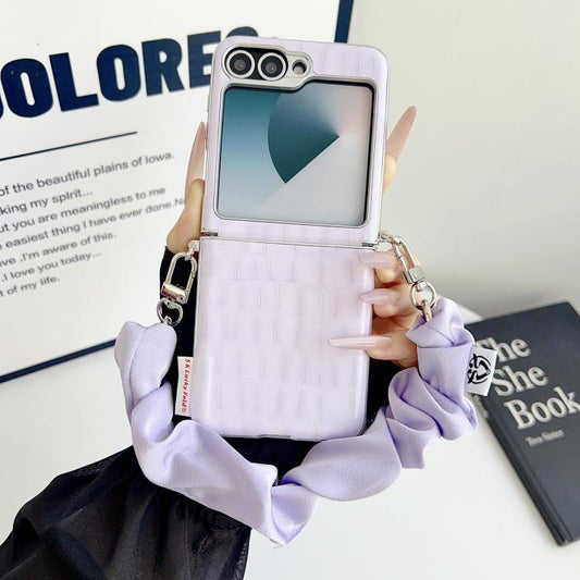 Crocodile Pattern Side Buckle PC Phone Case with DIY Fabric Chain, For Samsung Galaxy Z Flip6 5G / Flip7 FE, For Samsung Galaxy Z Flip7 5G, For Samsung Galaxy Z Flip5 5G