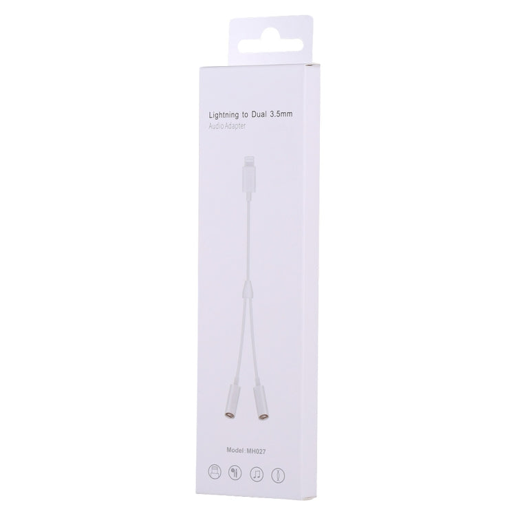 MH027 16cm 2 in 1 Dual 3.5mm Female to 8 Pin Male Audio Adapter