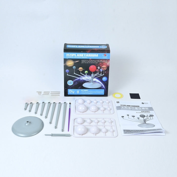 Maquette DIY de planétarium solaire pour décoration de bureau