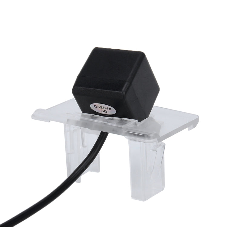 656×492 Effective Pixel NTSC 60HZ CMOS II Waterproof Car Rear View Backup Camera With 4 LED Lamps for 2010-2014 Version Suzuki Kizashi, 2010-2014 Version Suzuki Kizashi