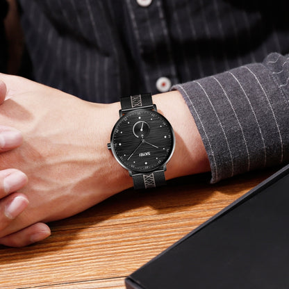 SKMEI 9218 Montre à Quartz Homme, Cadran à Rayures Horizontales Chiffres Arabes, Bracelet en Maille