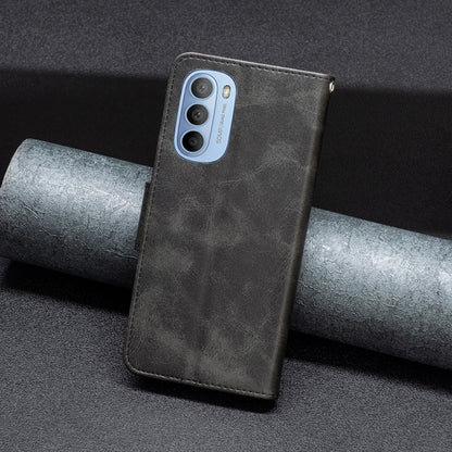Retro Lambskin Texture Leather Phone Case, For Motorola Moto G31 / G41 Side Fingerprint, For OPPO A36 / Realme 9i, For OPPO Realme 9 Pro+, For Xiaomi Redmi Note 11 Global, For Samsung Galaxy A23 5G, For ZTE Blade A51, For ZTE Blade A71                 ...