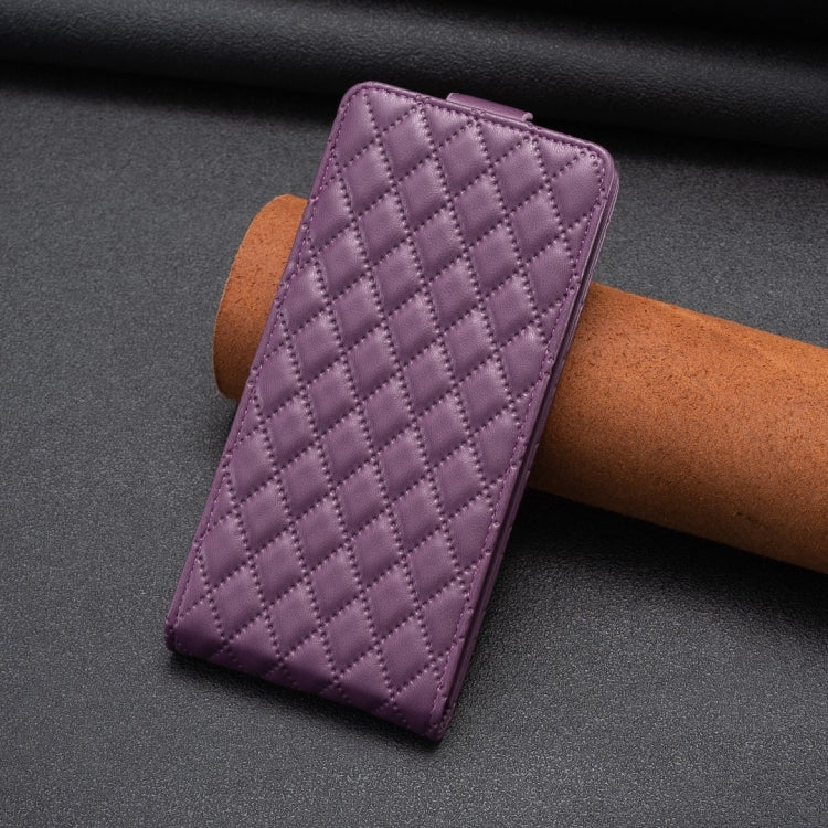 Diamond Lattice Vertical Flip Leather Phone Case, For Realme C53, For Realme C55