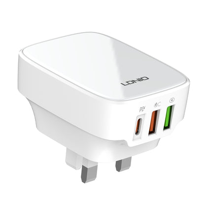 LDNIO Q334 32W Type-C + Dual USB Port Charger with 1m USB-C / Type-C Data Cable, EU Plug, UK Plug, US Plug