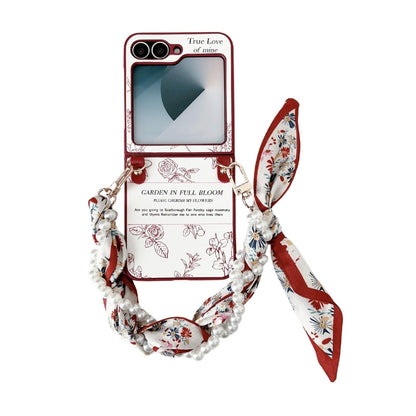 Sketch Flower Pattern Phone Case with Scarf Bracelet, For Galaxy Z Flip8 5G, For Samsung Galaxy Z Flip7 5G, For Samsung Galaxy Z Flip6, For Samsung Galaxy Z Flip5, For Samsung Galaxy Z Flip4