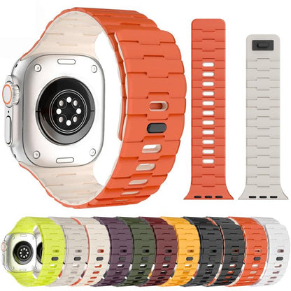 Horse-Embossed Single-Pin Magnetic Silicone Watch Band