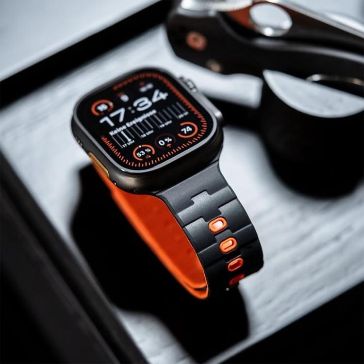 Horse-Embossed Single-Pin Magnetic Silicone Watch Band