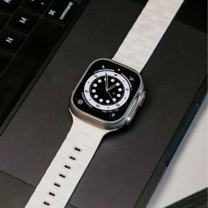 Horse-Embossed Single-Pin Magnetic Silicone Watch Band