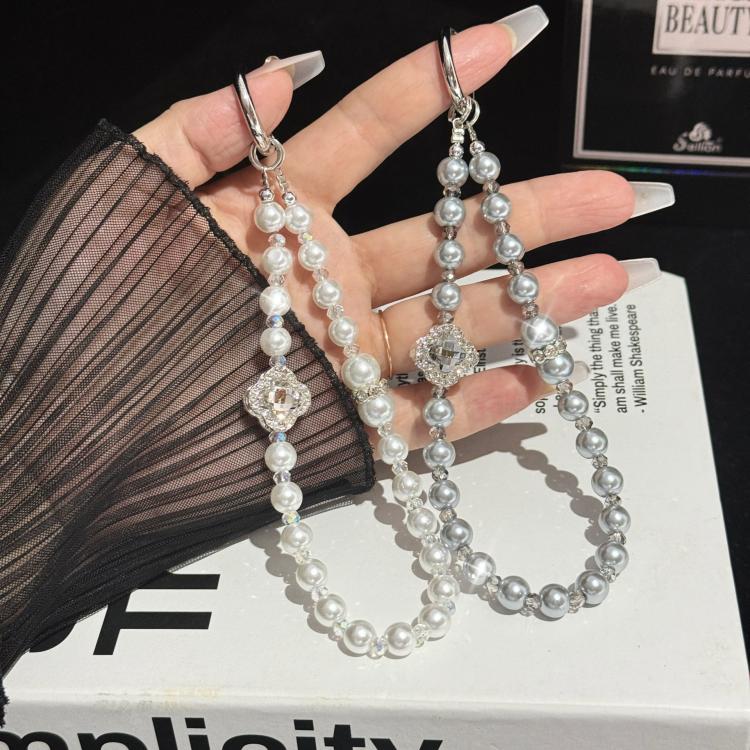 Rhinestone Flower Pearl Necklace