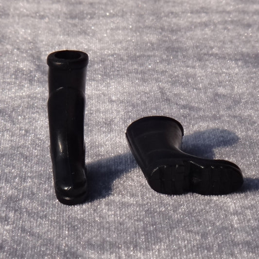 3 Paires 1:12 Maison de Poupée Modèle de Simulation Mini Accessoires Plastique Bottes de Pluie à Tube Long, 3 Paires Bottes de Pluie à Tube Long