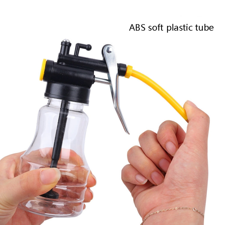 4 PCS CY-0085 Dispositif d'injection à long bec pour maison, Pot d'huile, Remplisseur d'huile de vitesse de lubrification manuelle, Style:, Transparent 250ml, Métal 300ml, Métal 500ml