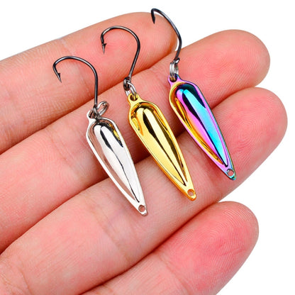 PROBEROS DW602 Long Casting Metal Sequins Lure Moth Sequins Warp Beak Fake Lure, Color A, Color B